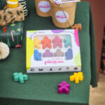 Palette Crayon Gift Set_ Gingerbread Man