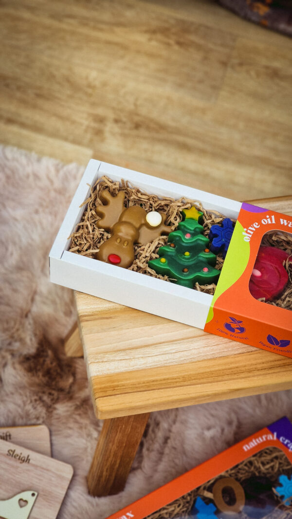 XL Crayon Gift Set "It's Christmas Time" edition - Image 4