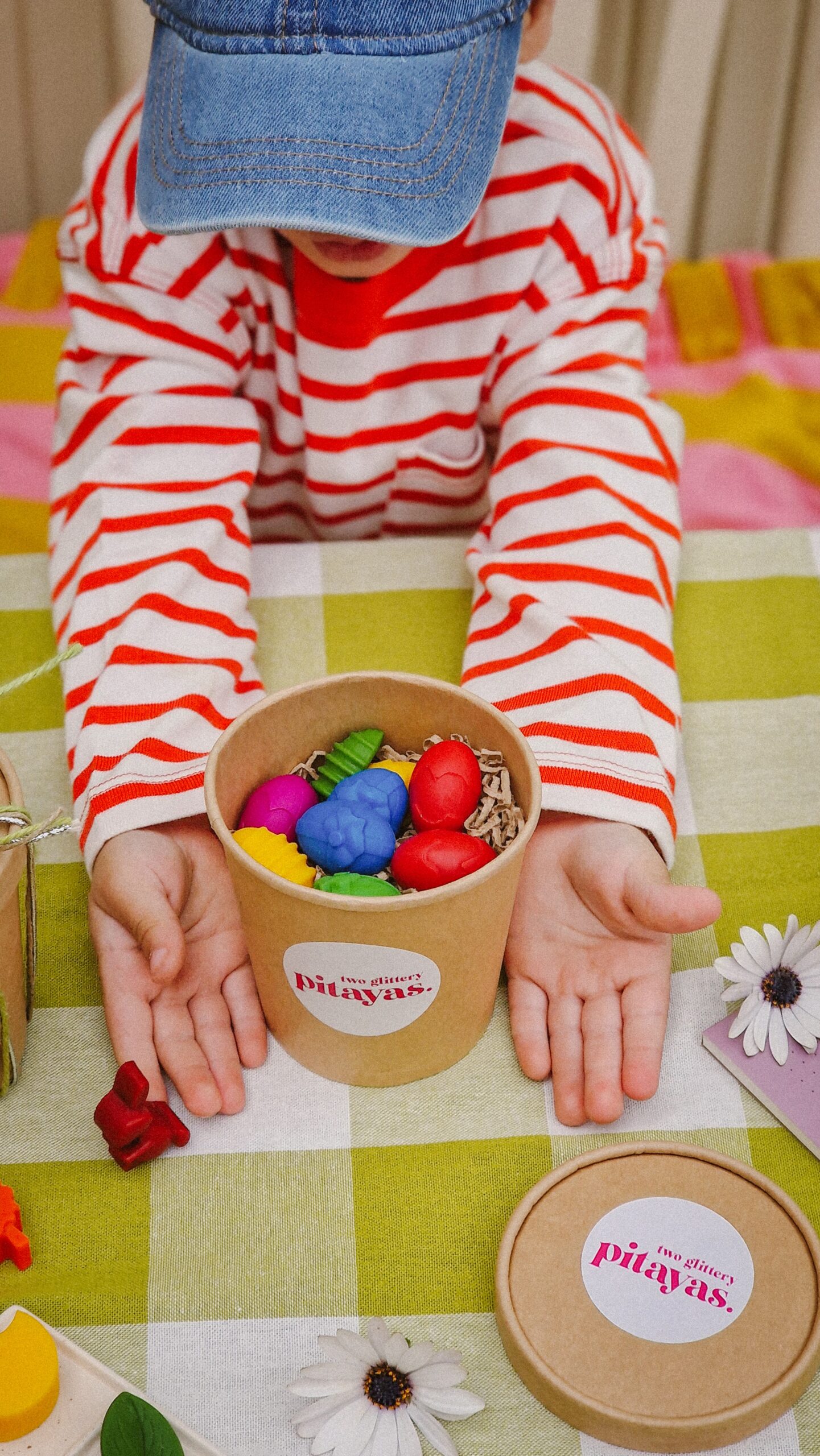 Pot of 16 Mini Size Crayons -"Easter Eggs" - Image 5