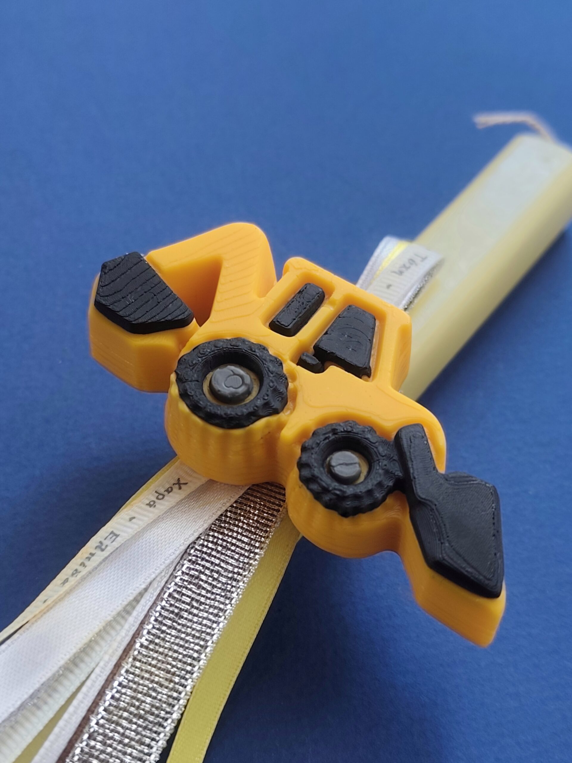 Easter Candle XL Crayon -“Yellow Excavator" - Image 3